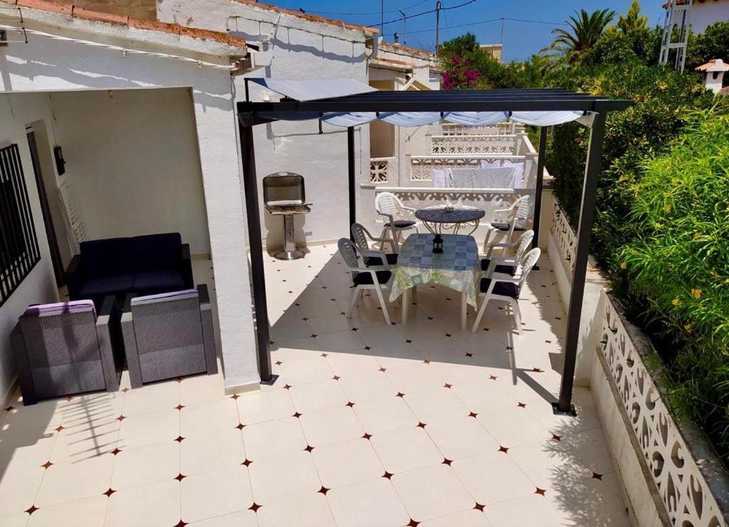 Adosado De 140M2 Con Terraza A 50 M De La Playa Villa Denia Kültér fotó