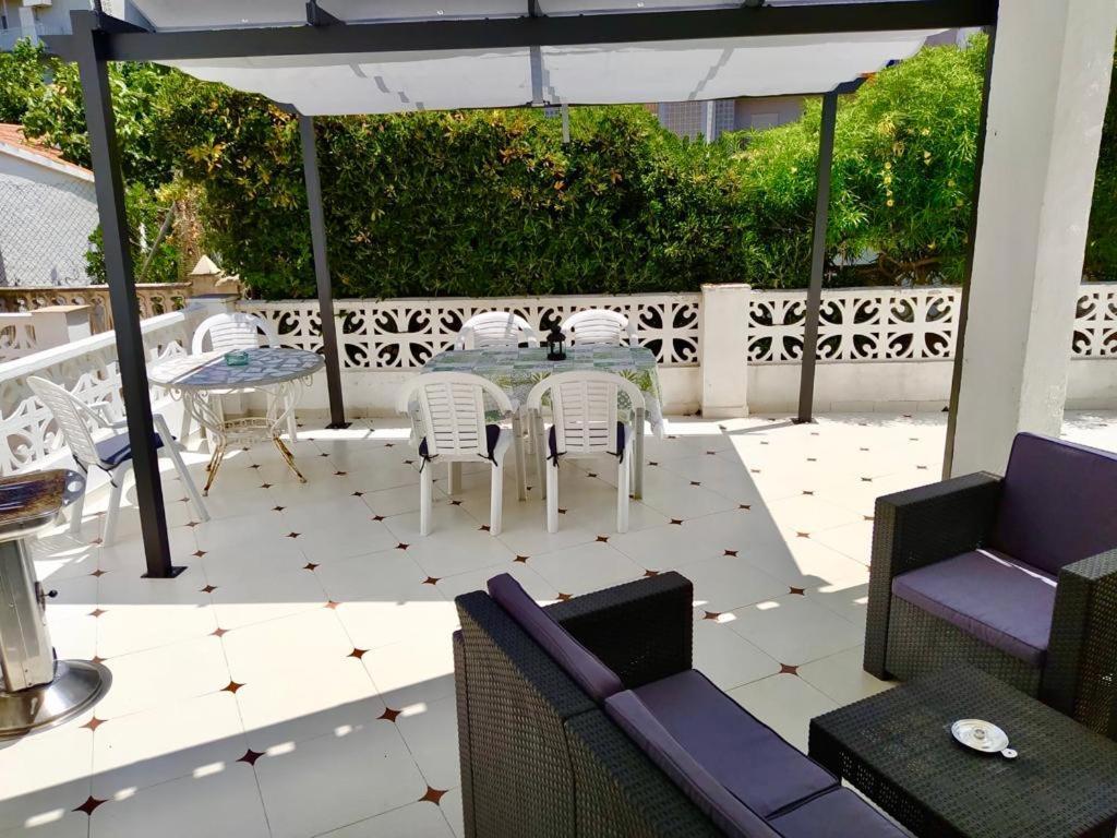 Adosado De 140M2 Con Terraza A 50 M De La Playa Villa Denia Kültér fotó